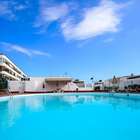 Olga, Playa Del Ingles * Maspalomas (Gran Canaria)